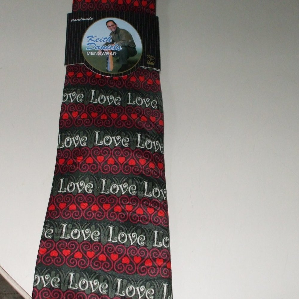 Vintage Valentine's Day Tie